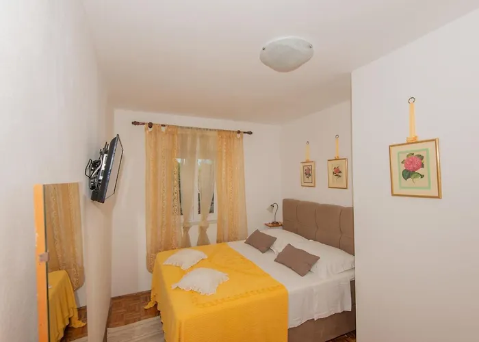 With Parking Space - 6249 Apartman Molat